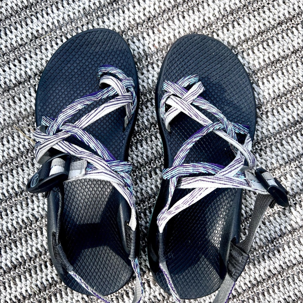 Chaco Womens Size 9 ZCloud X2 Sport Sandal Strappy Purple blue White Vibram.